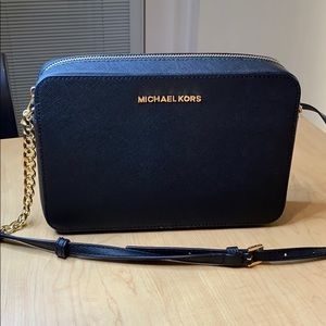 Black Michael Kors Crossbody